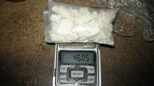 Задържаха млад наркодилър