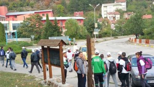 Направиха поход до водопада Боров камък