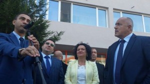 В Луковит откриха официално първия саниран блок в Северозападна България