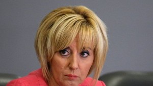 Манолова За хиляди българи плащането на 6080 лв такса сградна