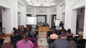 Специалисти от водещи музеи университети институти и архиви се събират