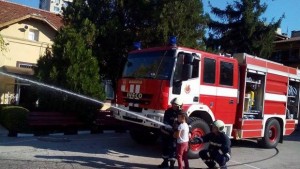 Занятие на тема Евакуация при пожар проведоха в НУ Христо