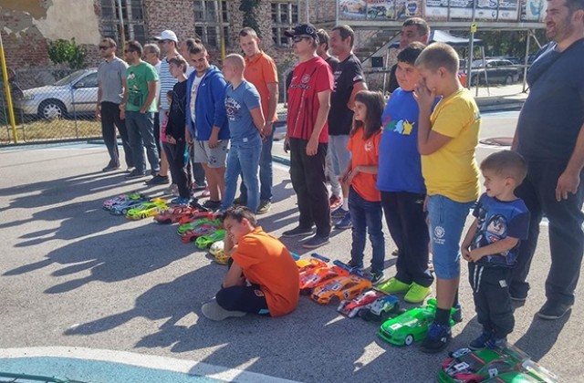 Златен и три сребърни медала за врачани