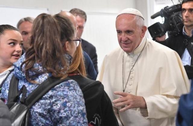 Папата изненадващо пристигна в Аматриче