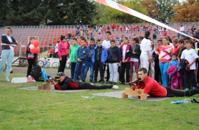 Спортен празник събра децата на Банско