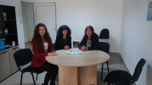 Листа с чакащи и телекеър в Центъра за почасови услуги