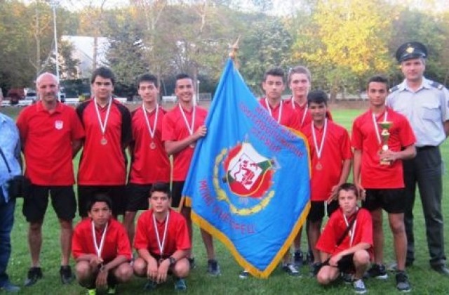 Шуменски отбор трети на републиканско състезание Млад огнеборец