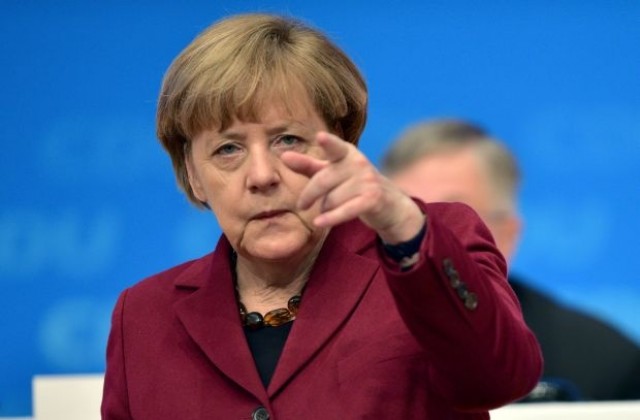 Меркел: Затварянето на балканския маршрут не реши бежанския въпрос