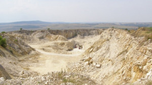 Гърмят в Горно Езерово в понеделник