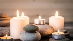 Ароматна свещ с ухание на компютър за найвърлите фенове на