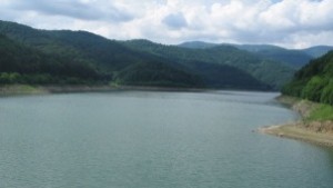 Избран е изпълнител за ремонта на стената на яз Христо