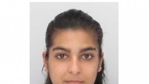 Тийнейджърка избяга от сватбата си с любовник Интерпол я търси