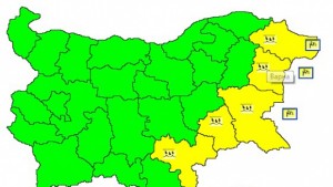 Жълт код за Варна в събота ще вали и духа