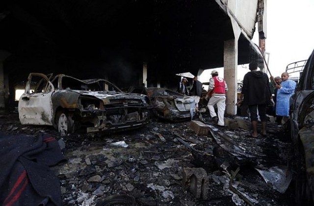 Стотици убити и ранени при въздушен удар в Сана