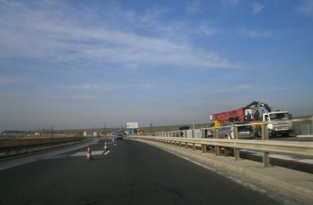 Отвориха офертите за строителен надзор при ремонта на 48 км пътища в областите Плeвен и Ловеч