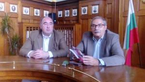 Поетът Мануел Рего Литературата загива за сметка на техническите дисциплини