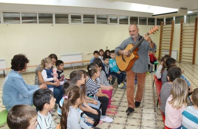 Мутата с джаз-уроци в димитровградските детски градини