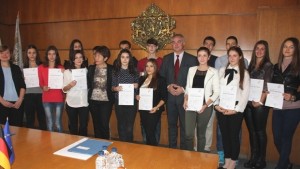 Ученици от гимназията с преподаване на чужди езици получиха първи