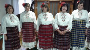 Тъкала й Донка престилки