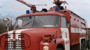 Лек автомобил се запали на АМ Тракия