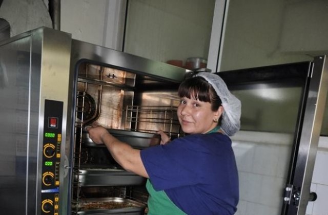 Община Разлог модернизира кухненското оборудване в Домашен социален патронаж