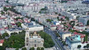 Снимки на филм променят движението във Варна