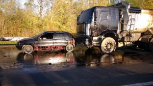 Глоба за собственика на камиона залял с нефтена утайка пътя