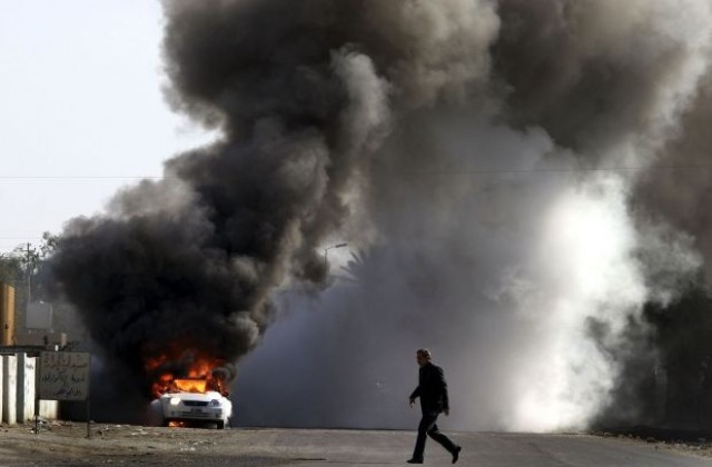 10 убити и 25 ранени при самоубийствен бомбен атентат край Багдад