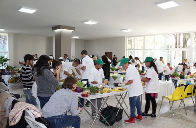 Младежкият център организира кулинарно състезание /СНИМКИ/