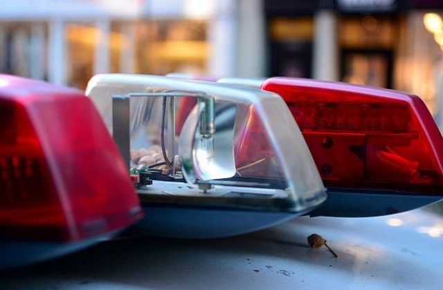 Жена нападна полицай в Ню Йорк с бухалка и бе застреляна