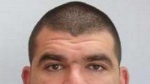 Божо Кравата се предаде