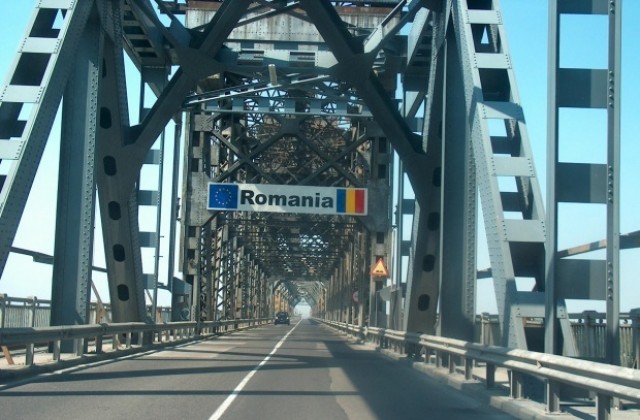 Дунав мост е затворен за движение заради техническо изпитване