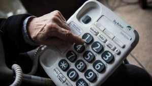 Дядо олекна с 9000 лв уж за операция на роднина