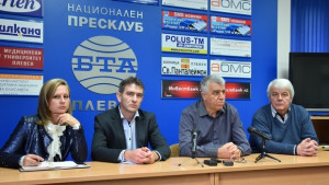 Румен Гечев Възможно е решение на кабинета за бежански лагер