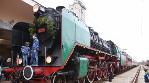 Стотици русенци отпразнуваха 150 г от първата железопътна линия РусеВарна