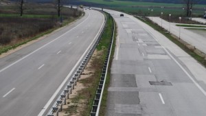 Ремонтират Хемус и през зимата затварят я при снегопочистване