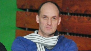 Лекар на съд за обсебване на лекарства и измама на