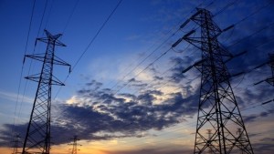 3000 домакинства и бизнес клиенти без електричество заради скъсани кабели