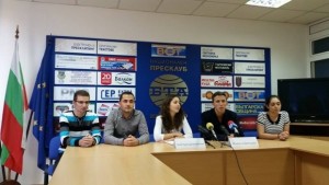 Студенти от ВТУ участват в международно състезание против речта на