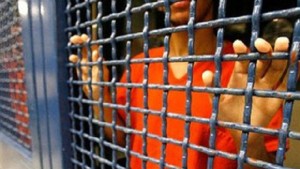 Една година ще лежи педофил блудствал с две 13годишни момчета