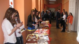 ЕГ Д р Петър Берон празнува под надслов Де е