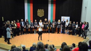 16 учители получиха общински отличия в навечерието на Деня на