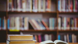 В Сливенско намалява издаването на книги