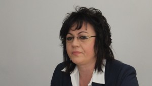 Нинова Оттеглянето на Кристалина Георгиева е поредният провал на правителството