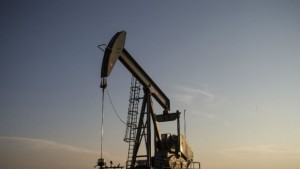 ОПЕК обсъжда свиване на добива на черно злато