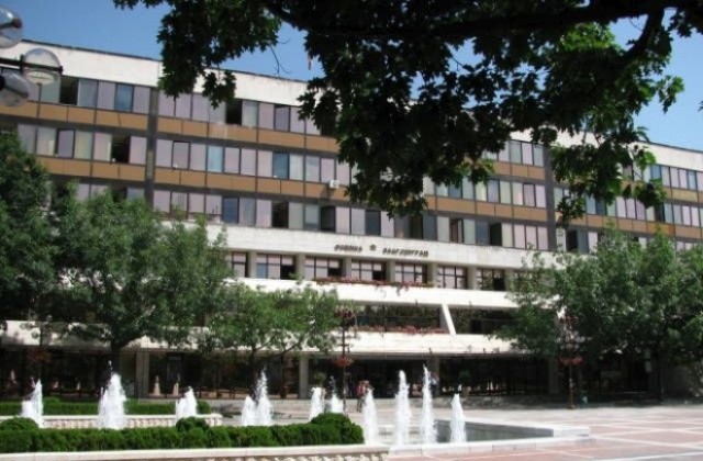 Над 100 участници мерят сили в състезание по лека атлетика в Благоевград