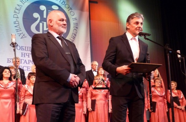 Теодосий Спасов е носителят на годишната награда „Будител на нашето съвремие”