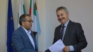 Подписаха нови три договора за саниране в Монтана