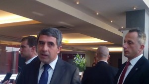Президентът Финансите на България са стабилни Бюджет 2017 е справедлив
