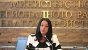 Министър Павлова Стартираме процедурата за изпълнител на Струма през пролетта